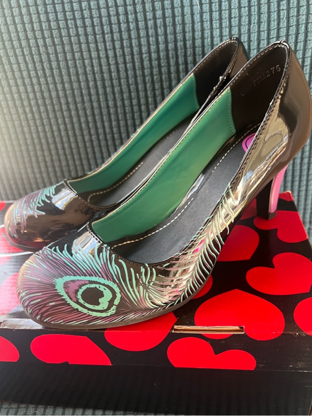 T.U.K. Peacock Print Heels Sz 7 Purple Black Pinup Rockabilly Retro NIB